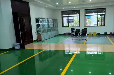 工業(yè)聚脲地坪材料 施工便利與性能卓越的完美結(jié)合